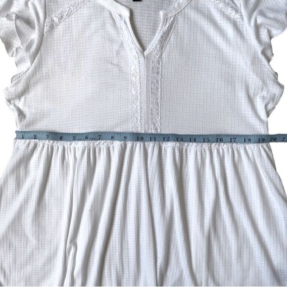 TORRID Babydoll Knit Top Short Sleeve Notch Neck Lace Trim White Women Plus SZ 1 - Picture 10 of 14